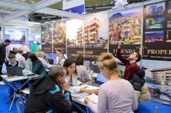 Explore the best real estate opportunities in Canada. Our exhibitions offer the latest trends and investments, so you can find the perfect property for you. Come and explore the possibilities today! Visit: Bleu7.com